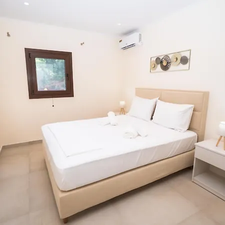 Capela Kastania Villa *