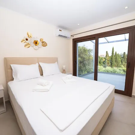 Capela Kastania * Kastania (Corfu)
